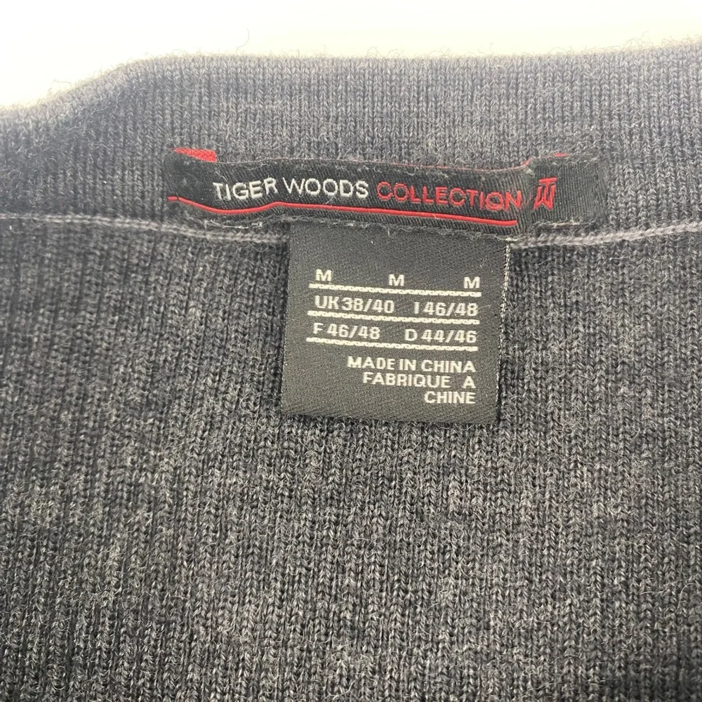 Tiger Woods Collection Sweater Mens Medium Gray‎ Merino Wool Crewneck